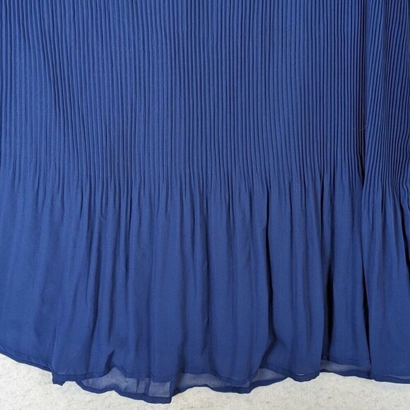 Lane Bryant Women Plus size 20 Pleated Navy Blue Sleeveless Top Flowy Office - Picture 3 of 11